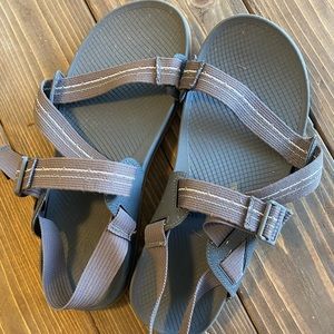 Men’s chacos
